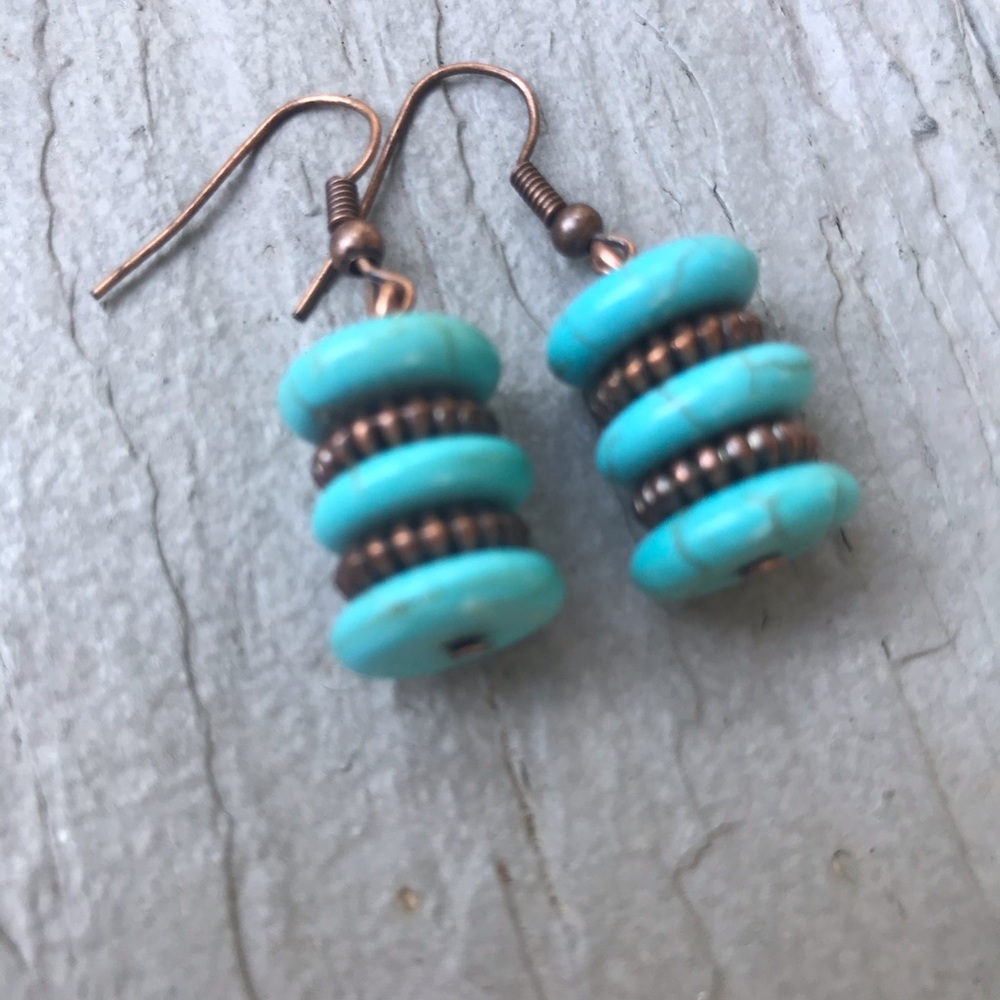 NWOT Unique Copper & Faux Turquoise Necklace & Earrings Set - Picture 4 of 4
